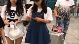 陈钰琪看上去有点疲惫，跟粉丝挥手都有气无力，姑娘这是怎么了