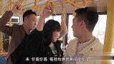 小伙公交车上放屁，把乘客都熏晕了，真是超级搞笑