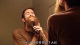 国外小伙刮掉留了5年的胡子，大叔变帅哥，妈妈反应亮了