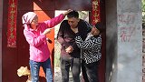 农村母亲进城看女儿，却被女婿赶出去，女儿来后做法感动了