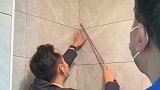 总监安检时，发现空鼓墙砖，二话不说直接砸坏！