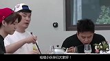 邓超被问：孙俪一个月给你多少零花钱？他的回答，给足了孙俪面子