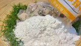 这样做茴香炸海蛎子，酥脆鲜香一口一个太好吃了