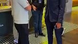 中超名宿奥斯卡现场观战乌拉圭vs佛得角