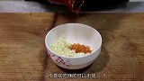 凉拌皮蛋，很多人都不会调料汁，大厨教你这样做，味道跟饭店一样