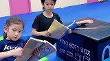 忙里偷闲看会书.......森哥出品必属精品 拉韧带