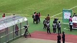 为犯规买单？韦世豪赛后疑似被单独约谈