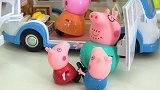 朵拉玩玩具：佩奇一家要出去野餐，可是佩奇朝着要爸爸陪他们玩