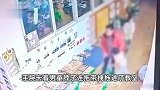 网传男童被幼师扇耳光5分钟，揪耳朵拖拽数米远，教育局：已开除