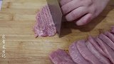夏天最爱这样吃肉，不用炒不加一滴水，香气四溢，上桌就扫光