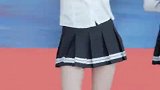 韩国女团啦啦队短裙热舞！标配大长腿配白衬衣太迷人