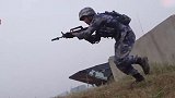 粤西某岸滩 海军陆战队演练登陆夺控 军事