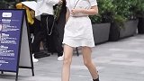 一顶帽子 立马有了名媛气质 小姐姐真的好漂亮啊