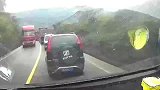 行车记录仪这个位置超车，就问你怕不怕