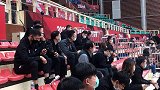 【PP体育在现场】CBA裁判观摩团 场边观看广东对阵广厦