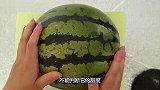 西瓜也分公母学会这4招，保你买到又甜又脆的大西瓜