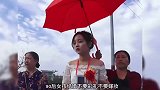 90后女孩结婚不用彩礼，只要带着瘫痪养父一起出嫁