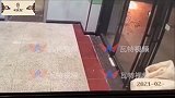 货拉拉跳窗身亡女孩搬家视频曝光 进出约10趟，无异常