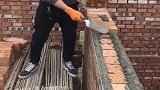 包工头盖房子要求包工包料，你就给我干成这样，不想要钱了