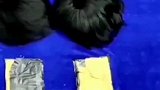 就很秃然！印度两男子因发型可疑被查获，头顶黄金企图走私