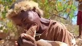 非洲原始部落的生活，吃水果