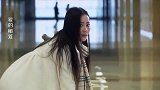 小伙感觉拐杖女孩眼熟，没想是离世的女友，小伙顿时疯狂了