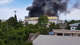 《流星花园》取景地泰国著名旅游景点黄金屋突发大火 原因不明