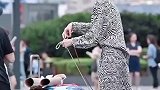 成都街拍无论你们信不信，反正正能量是一个善良女生的本能反应