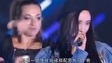 跨年晚会，迪丽热巴把杨幂打败，少女还是大妈一目了然
