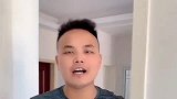 老婆你这切换速度也太快了吧，怎么做到的明人不说暗话太有趣了！