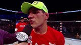 UFC-14年-UFC ON FOX13赛后：多斯安乔斯获胜后擂台采访-专题