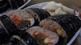 韩国金枪鱼米卷，顶级厨师的作品，一看价格肯定不菲！