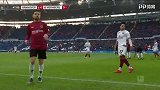 第46分钟纽伦堡球员莱博尔德抢断成功