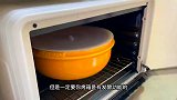 蒸饺剩的肉馅的，正好又可以做几个包子，酸菜馅儿真是荤素都好吃
