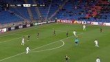 第80分钟巴塞尔球员Ramires射门 - 打偏