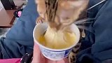 养了爱吃冰淇淋的小花猫该怎办啊、在线等挺急的