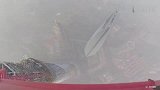 视频公司-作死达人攀爬2000英尺高建筑 上海高空一道风景线