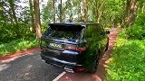 路虎揽胜运动版SVR，50升V8发动机，有575匹马力