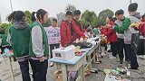 贵州遵义：高三学子患白血病，全校师生各显神通义卖捐助
