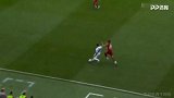 尴尬！阿利松归队首秀2分钟就失误 抱球脱手被迫送点