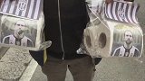 意甲-1617赛季-射完沦为卫生纸!意甲金靴被旧主粉丝纸巾嘲讽-新闻