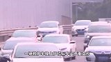 成都一救护车发生车祸 交警：交通逐步恢复，事故原因正在调查