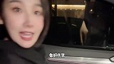 美女外出做代驾，真是为车主操碎了心！