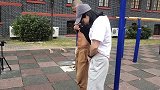 你们认识这位小姐姐吗，无论是气质还是力量，都不亚于在座的壮汉