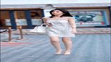 还有人记得这个美女吗？