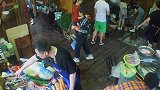 孙莉说想吃腊肉，黄磊挑选好说整块都煮给她，妥妥的宠妻！