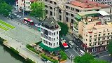 珠江边上的豪户，公路因它而绕行，一楼还做起了生意！