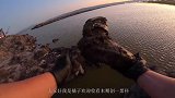 老外捡到的一双破鞋，翻新后才发现是绝版，价值80万人民币