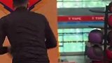王大雷分享日常训练视频：笑容治愈你 我治愈我自己