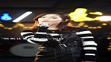 美女歌手唱笨小孩，这声音简直太有魔力了，听了一遍又一遍！